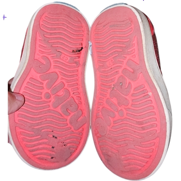 Native Shoes - Picture 4 of 7